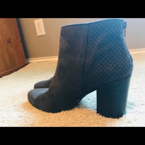American eagle grey heels - Picture 4 of 4